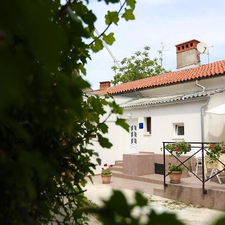 PUY Charming Apartment In Town Center מראה חיצוני תמונה