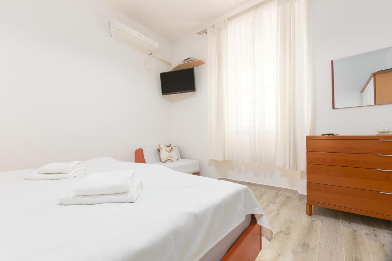 PUY Charming Apartment In Town Center מראה חיצוני תמונה